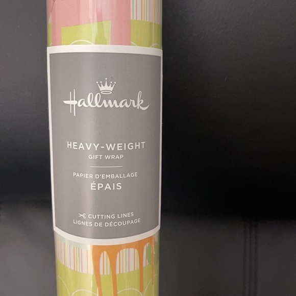 Gift wrap​ - Picture 2 of 3
